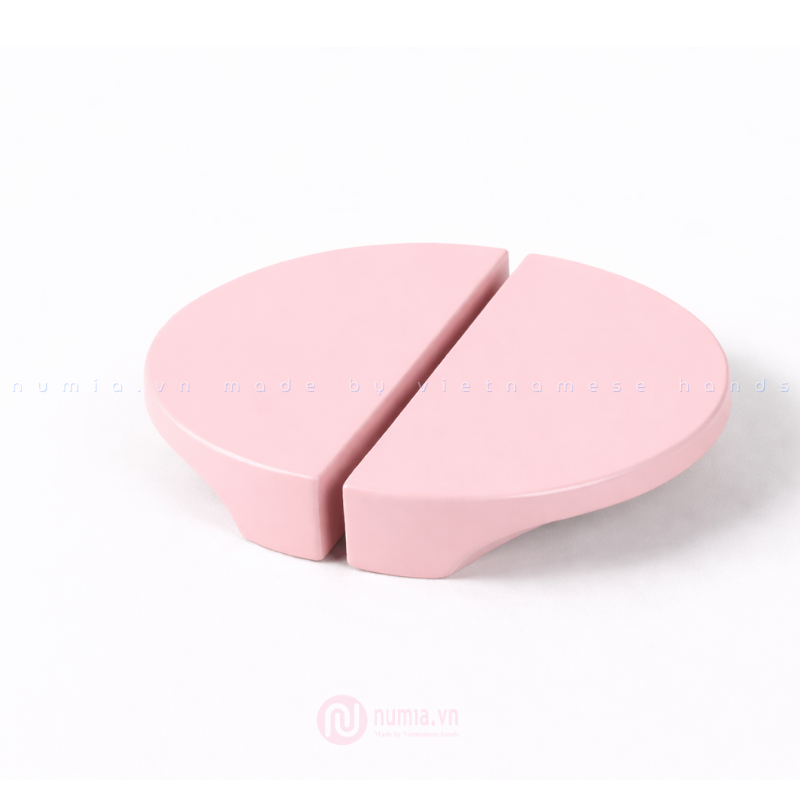 Tay nắm tủ h&igrave;nh b&aacute;n nguyệt nhiều mầu sắc 6804